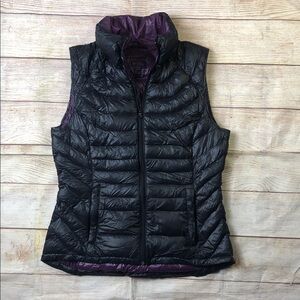 Bernardo Black Goose Down Vest with Vibrant Purple Lining 🧡